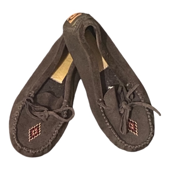 Manitobah Mukluks suede beaded moccasin. Sz 6 - Picture 2 of 13
